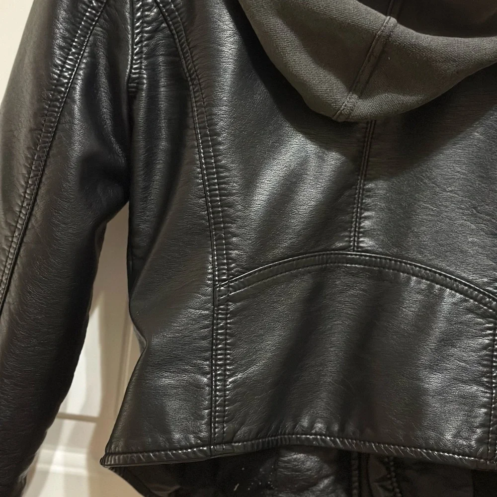 Free people vegan leather jacket with hoodie - Picture 8 of 9